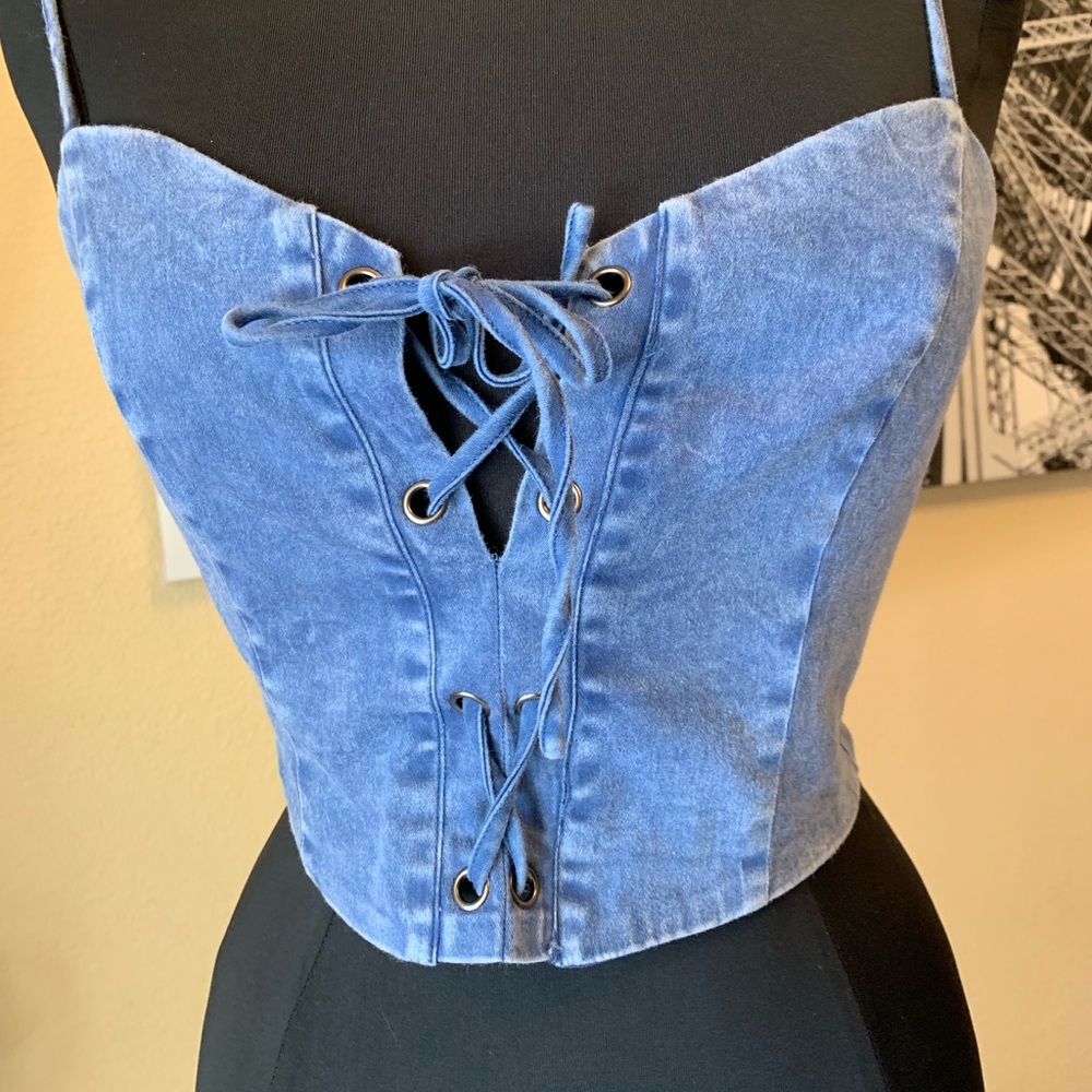 ⭐️⭐️SOLD⭐️⭐️ NWT strap jean top by Fashion Nova